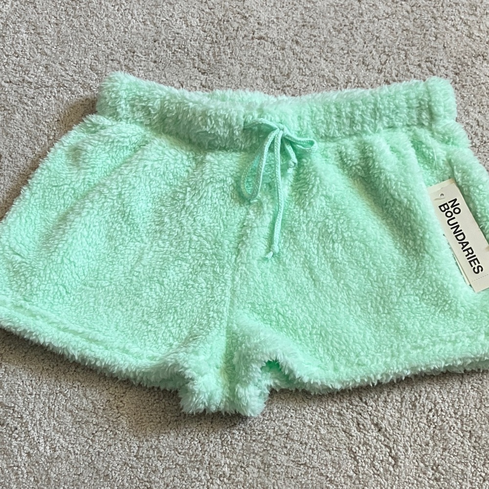No Boundaries Shorts Fuzzy Mint Green S NWT